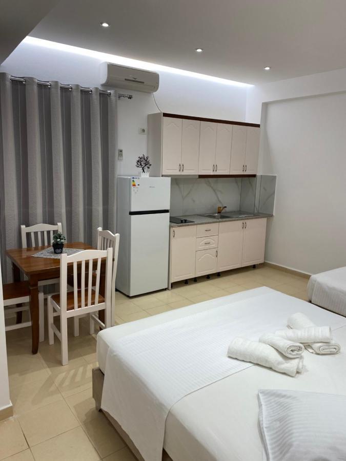 Hotel Moscopole Ksamil Exterior foto