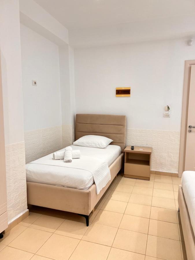 Hotel Moscopole Ksamil Exterior foto